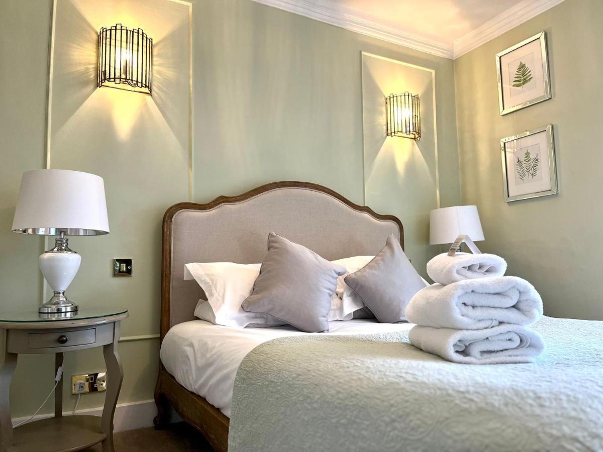 Findon Manor Hotel Экстерьер фото
