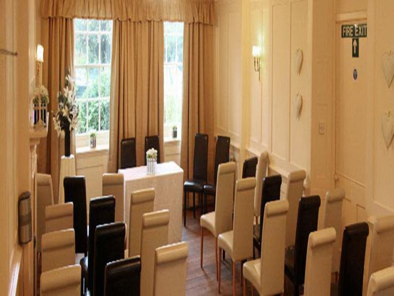 Findon Manor Hotel Экстерьер фото