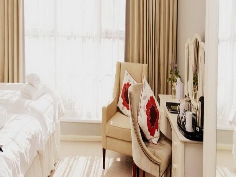 Findon Manor Hotel Экстерьер фото
