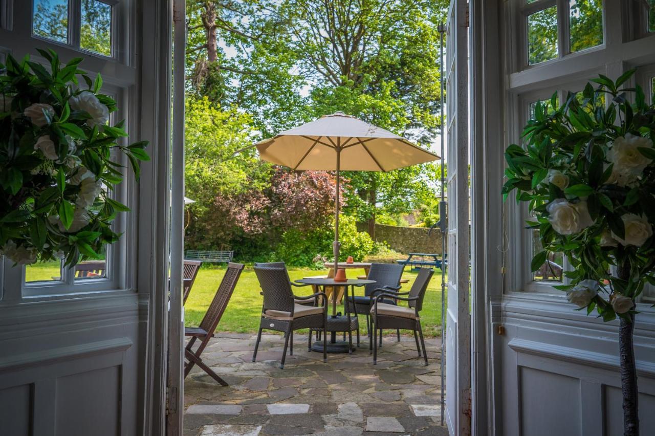 Findon Manor Hotel Экстерьер фото